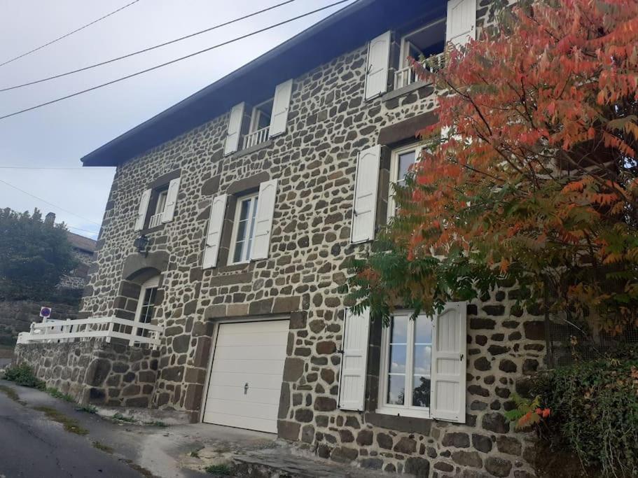 Maison Du Soleil Chez Isa Polignac  Екстериор снимка