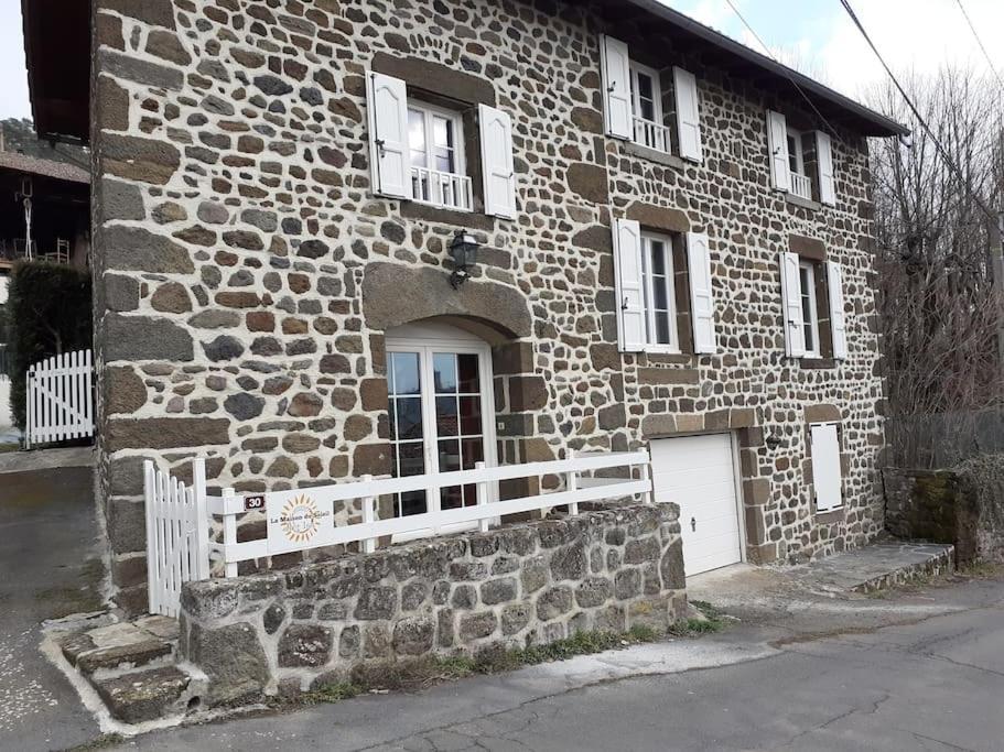Maison Du Soleil Chez Isa Polignac  Екстериор снимка