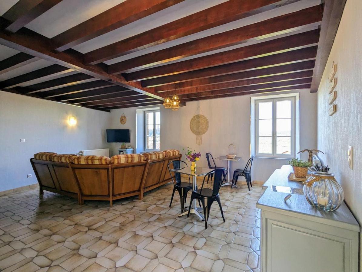 Maison Du Soleil Chez Isa Polignac  Екстериор снимка